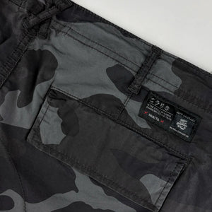 Camouflage pants with a brand label - Anatta Streetwear