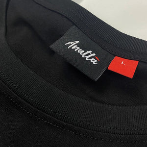 the neckline of the Japanese style black heavyweight T-shirt - anatta streetwear