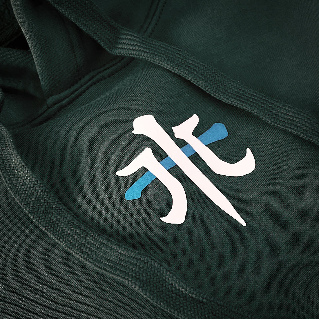 Rogue wave - a close-up of the graphic design printed on chest of the Japanese style hoodie