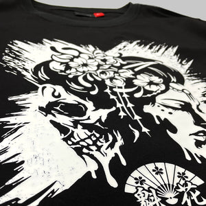 Oiran X Temptation - a close-up of the design that combines oiran with a skull printed on the Japanese style black heavyweight T-shirt-1