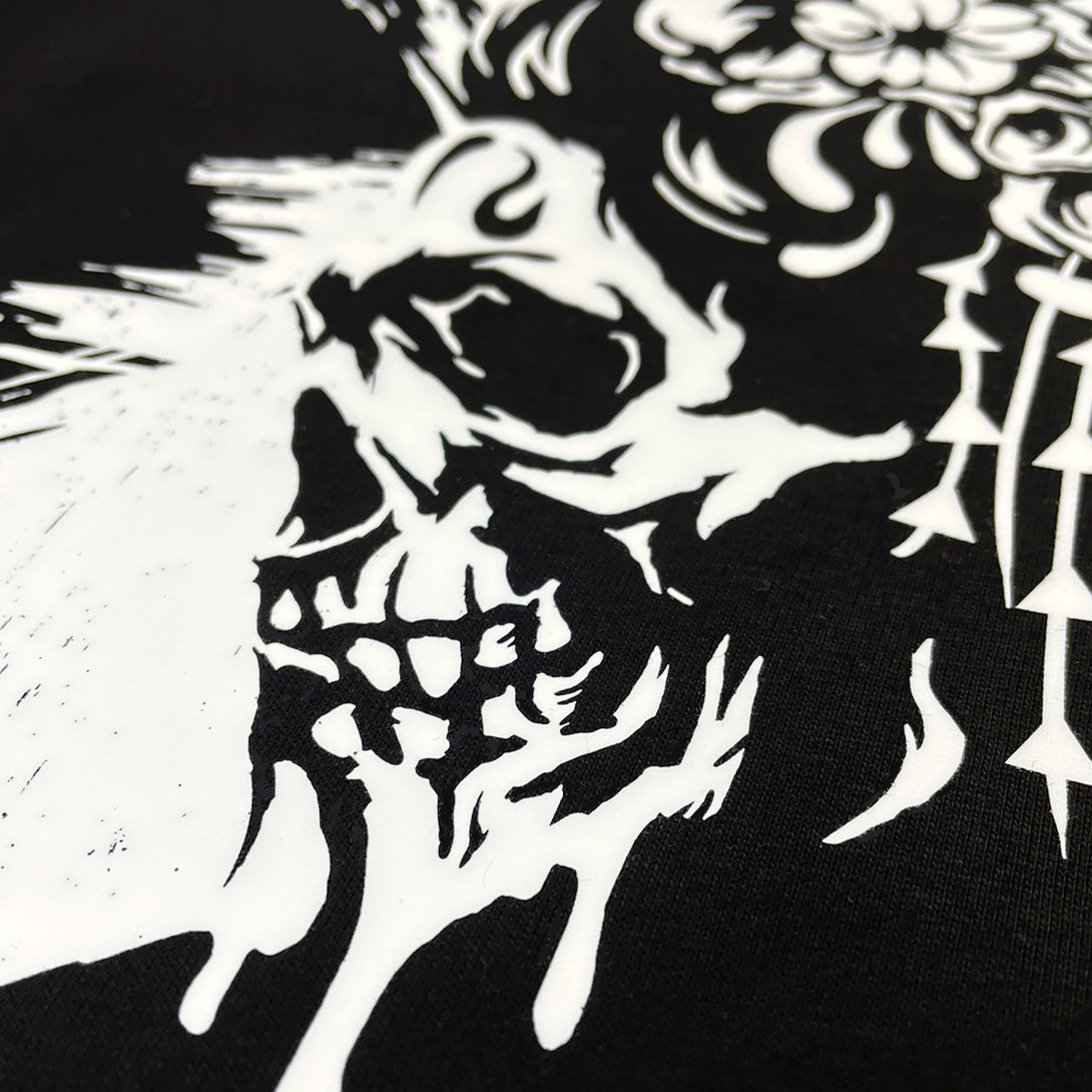 Oiran x Temptation - a close-up of the design that combines oiran with a skull printed on the back of a Japanese style black hoodie-2